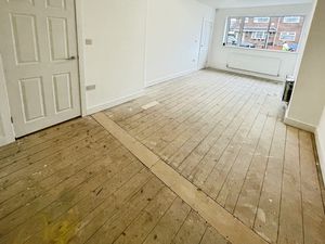 Lounge- click for photo gallery